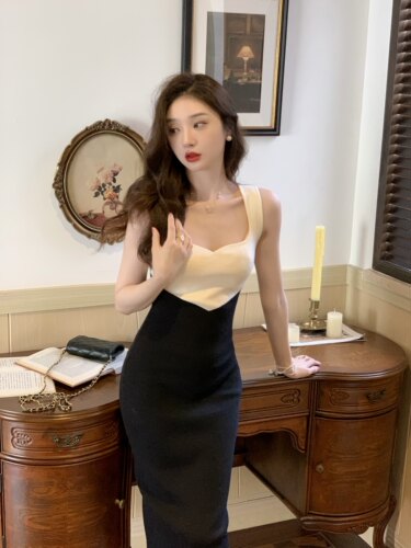 复古针织吊带连衣裙女2023新款法式冷淡风高级感小众设计拼接裙子