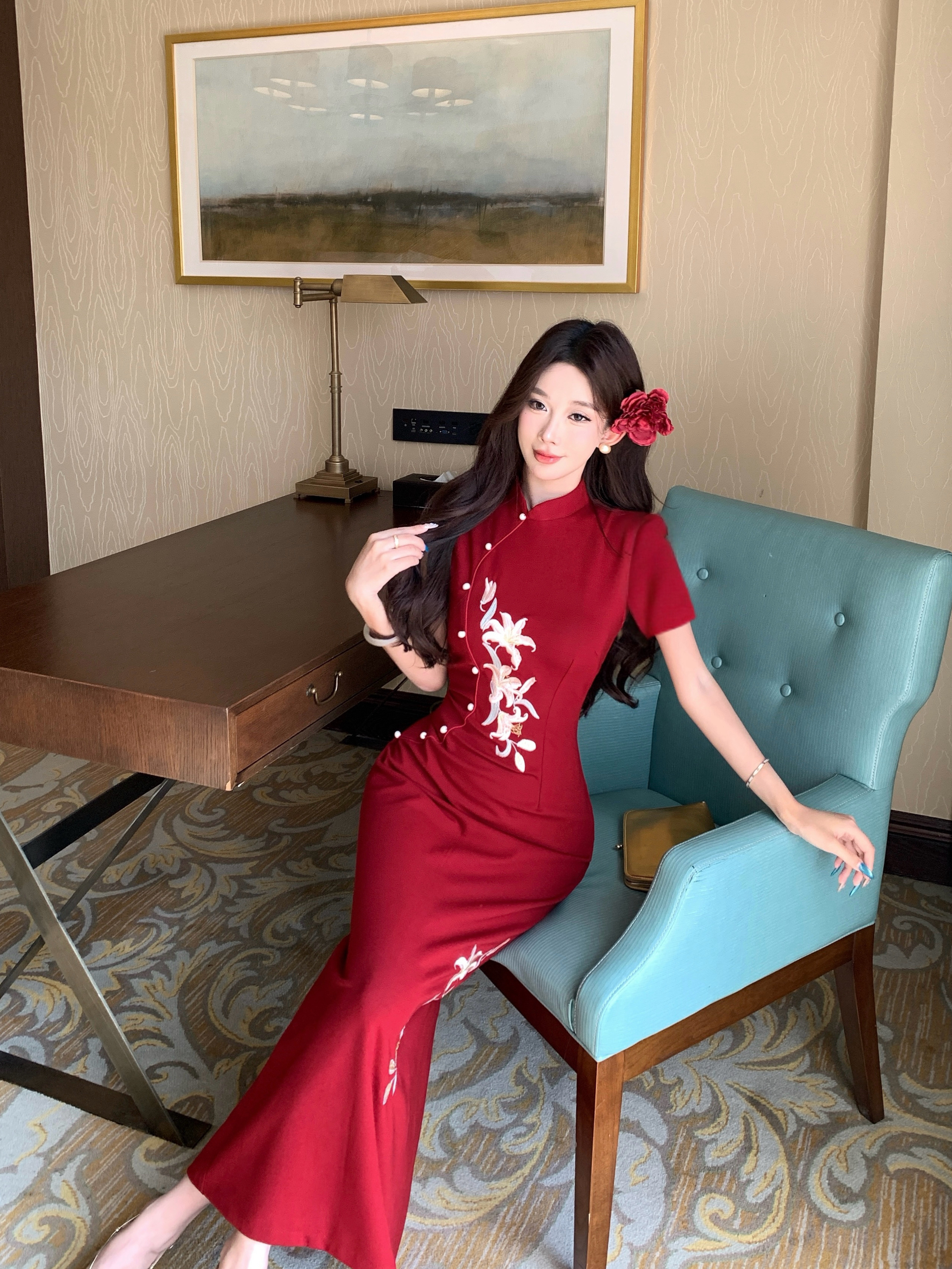 【红百合】新中式红色改良旗袍重工刺绣国风短袖连衣裙结婚敬酒