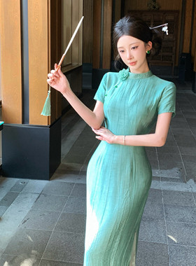 新中式国风绿色立领短袖直筒连衣裙女夏季收腰显瘦气质修身长裙