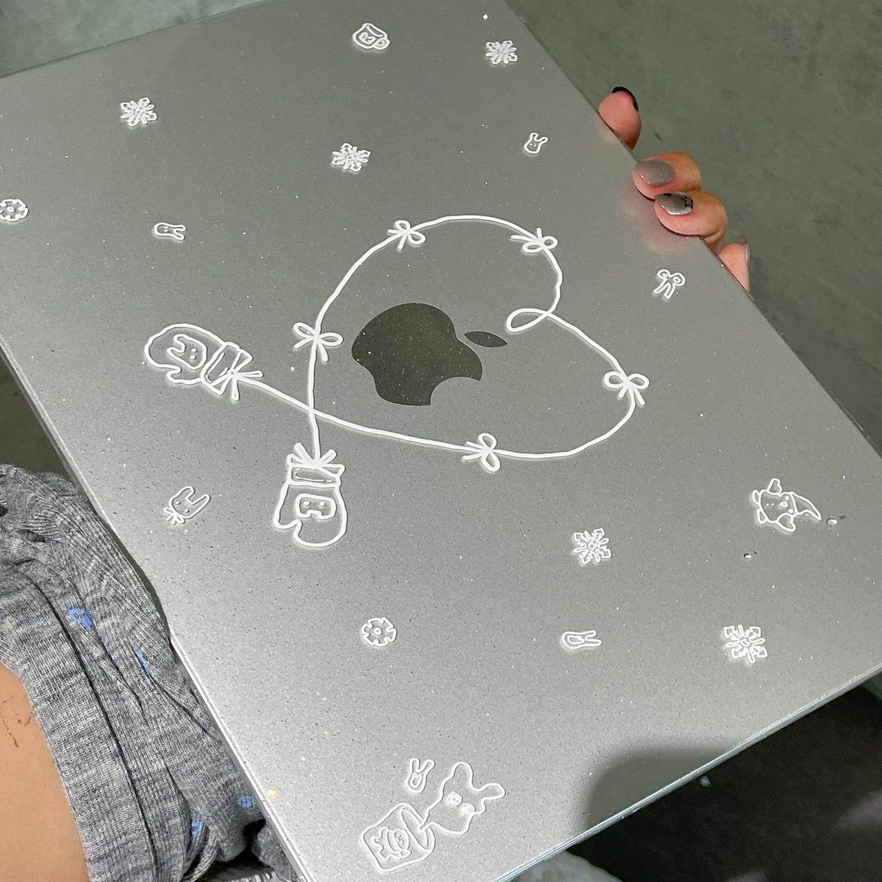 属于雪天的清冷感满天星保护壳