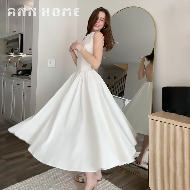 法式复古优雅轻奢简约显瘦气质白色圆领露背收腰礼服背心连衣长裙,女装/女士精品,连衣裙,淘宝优惠券,粉丝福利购,淘宝优惠卷