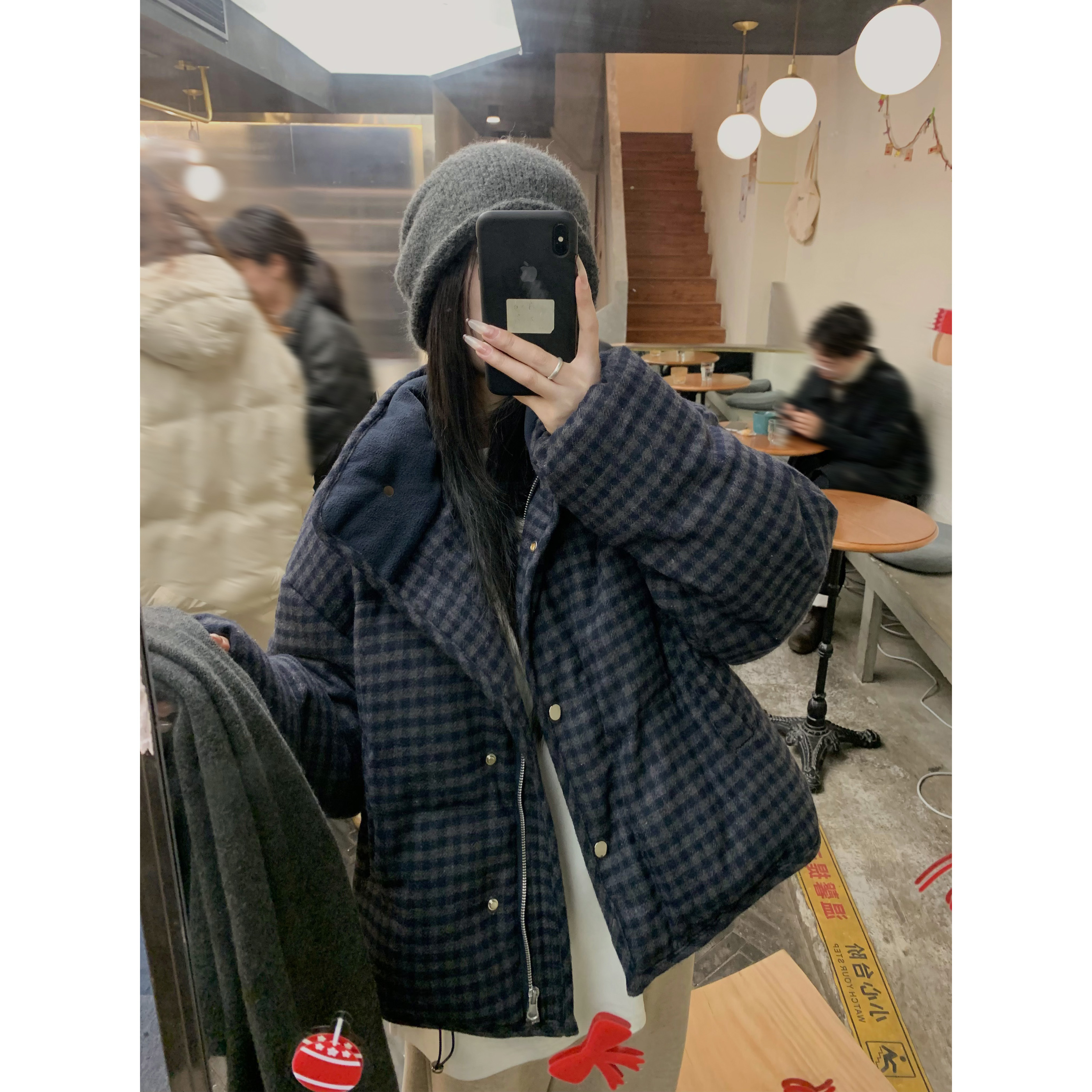 HVIVI时髦休闲格纹连帽羽绒服