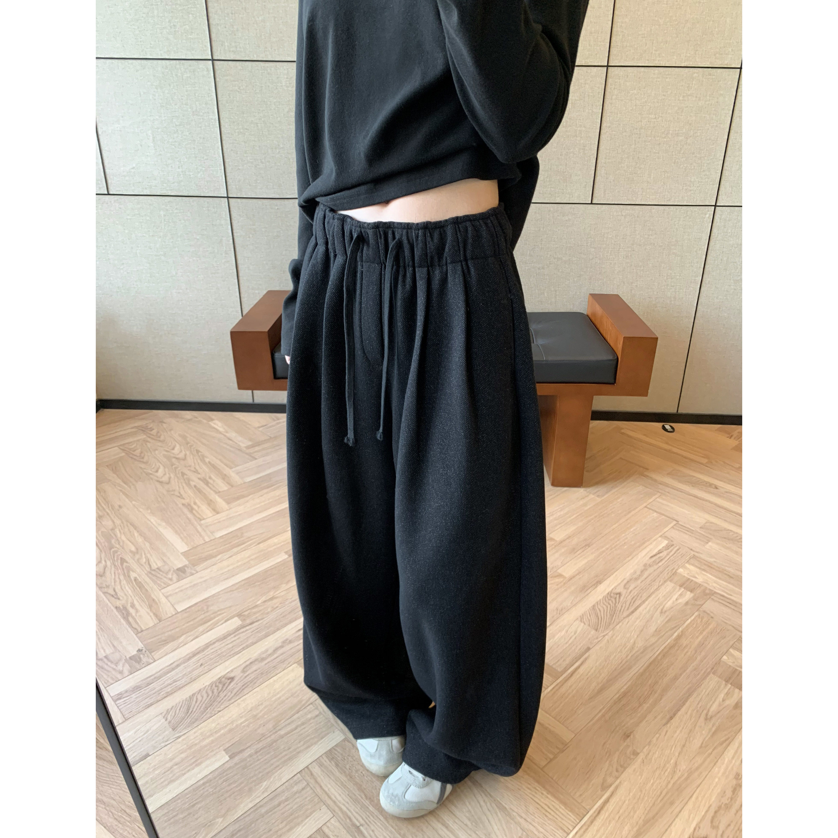 小月牙宽松直筒垂感休闲裤