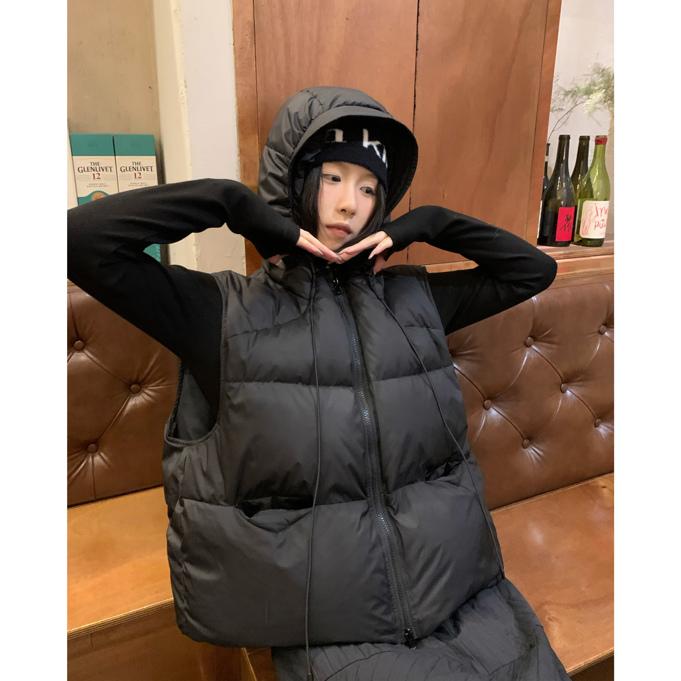 连帽羽绒马甲宽松休闲无袖外套