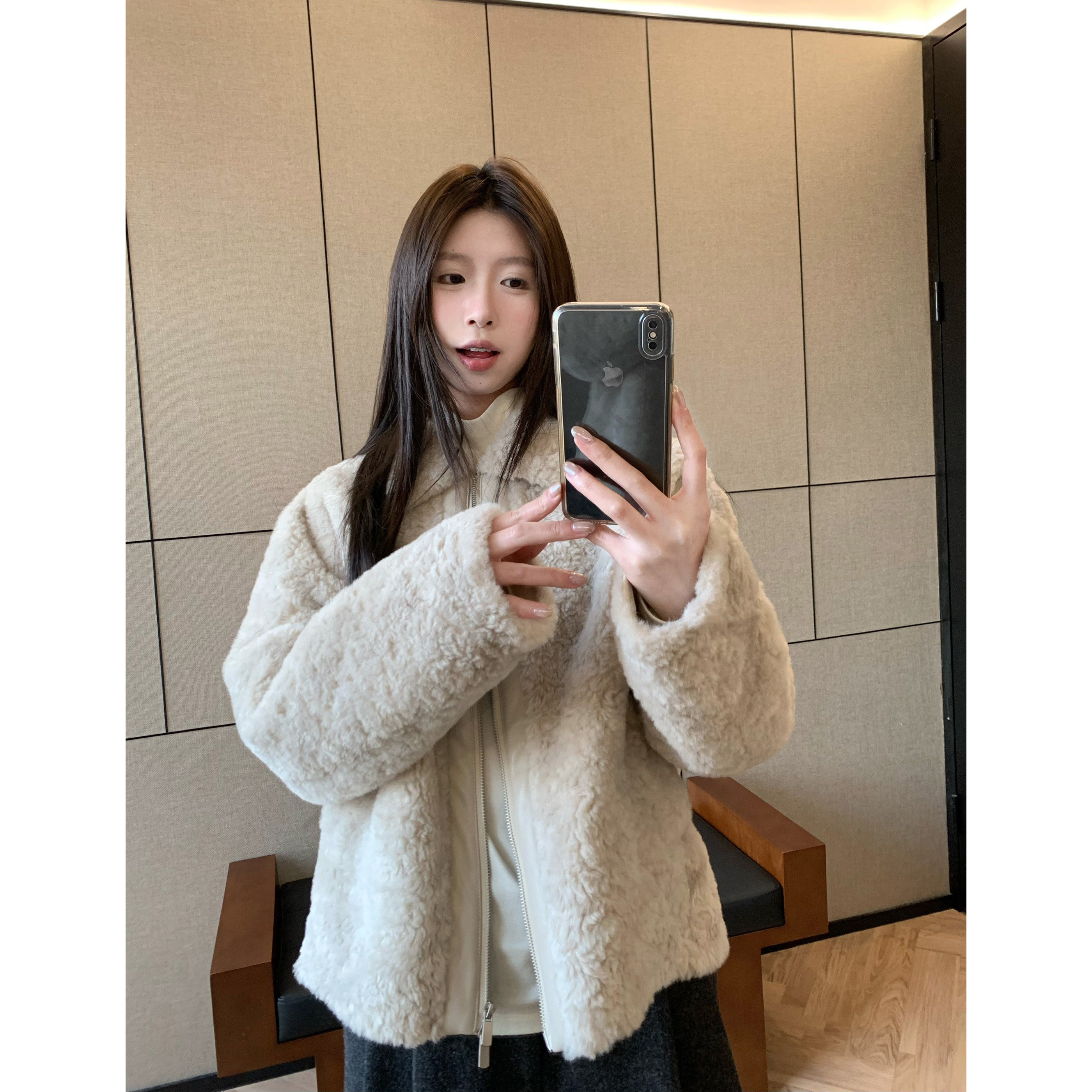 HVIVI 皮毛一体气质小翻领外套女奶糯休闲显瘦短款毛毛上衣冬新款,女装/女士精品,短外套,淘宝优惠券,粉丝福利购,淘宝优惠卷