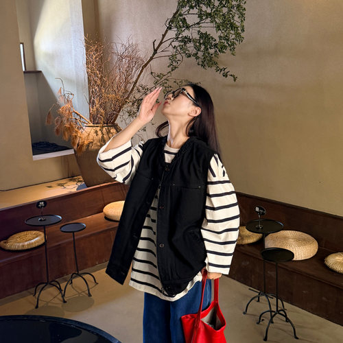设计感宽松显瘦叠穿无袖外搭上衣
