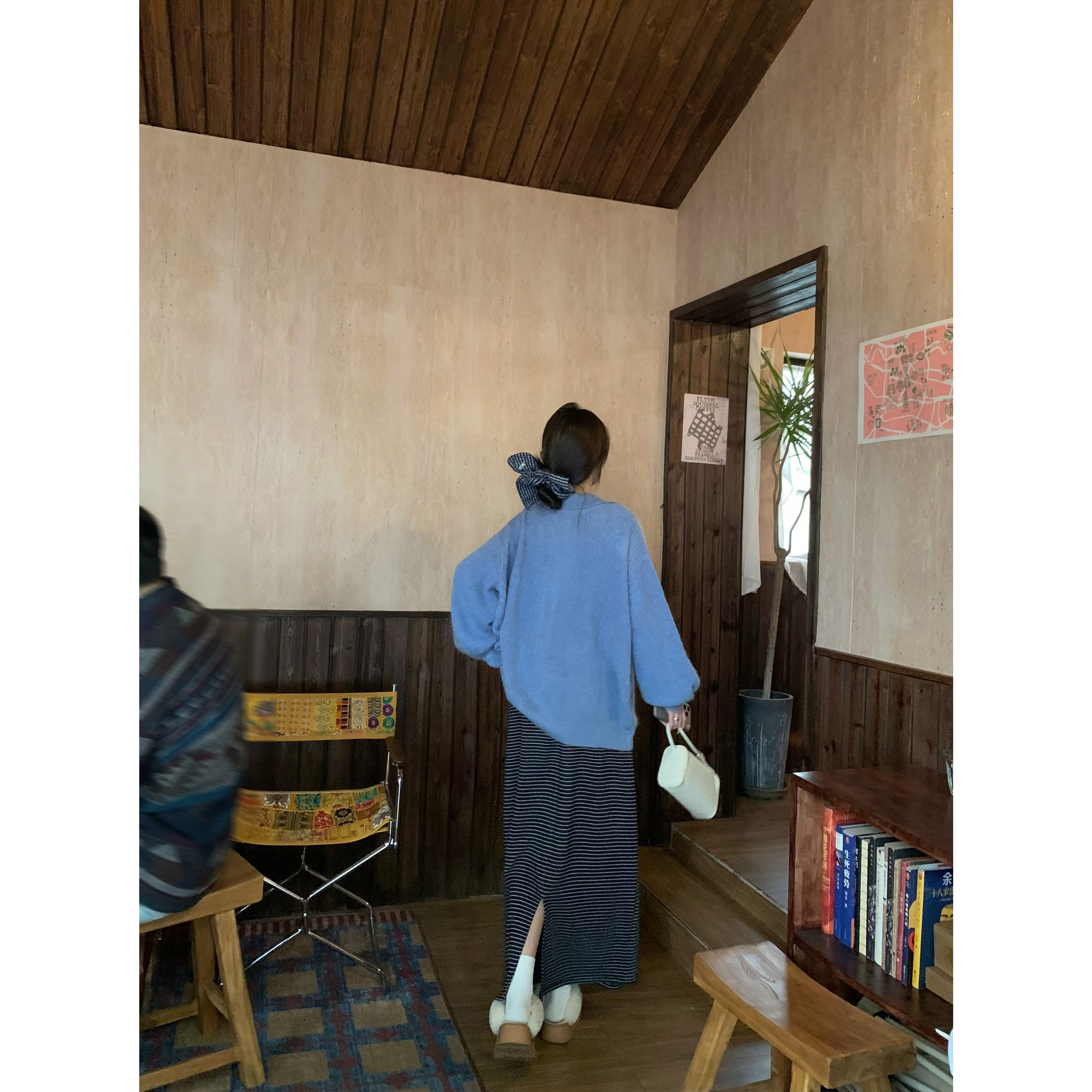 条纹松紧腰显瘦直筒百搭半身裙