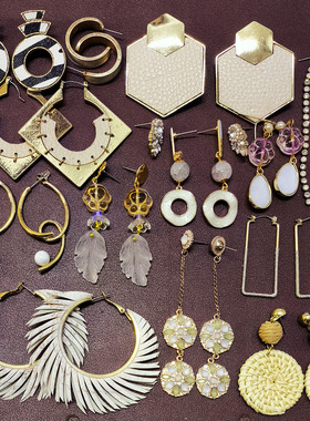 【原创设计款】H17复古白色琉璃堆叠流苏皮革镶钻夸张耳环耳钉