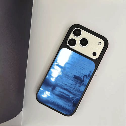 原创氛围感湖影天鹅iPhone17pro手机壳磁吸16promax软壳13磨砂大孔壳苹果15pro艺术全包黑边软壳适用14p晶瓷
