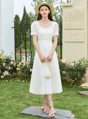 固执夏季新款法式复古方领泡泡短袖长款连衣裙10832LQ08163