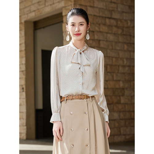 固执新款学院风蝴蝶结领波点长袖衬衫女装30733CS08278