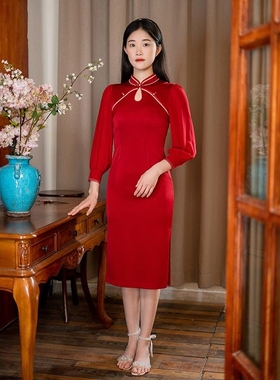 固执春夏新款复古风婚庆长袖中长红色旗袍连衣裙20021QP07147