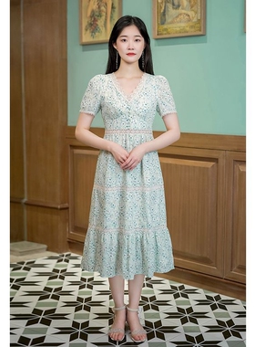 固执新款法式v领碎花短袖中长连衣裙43012LQ06599 8.15