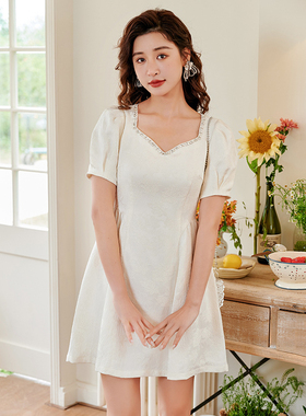 固执夏季新款法式方领泡泡短袖提花短款边衣裙80132LQ07830