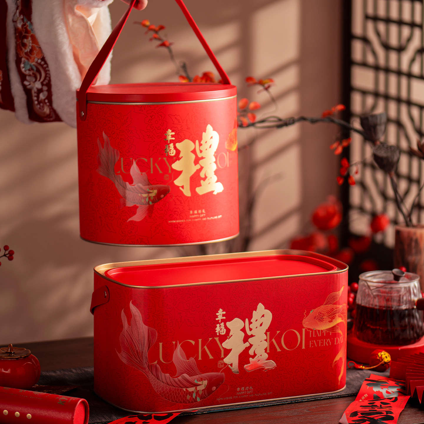 马年春节礼品盒新款年货包装盒烘焙酒店通用抱抱桶定制空长铁盒子