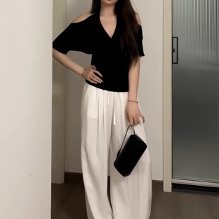 收腰显瘦设计感上衣 大码 胖MM法式 复古黑色挂脖露肩T恤女夏季 新款