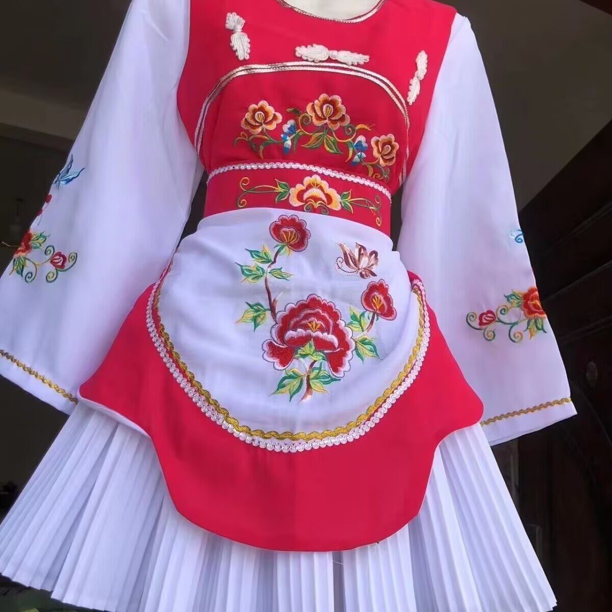大理白族刺绣女演出服套装新款新