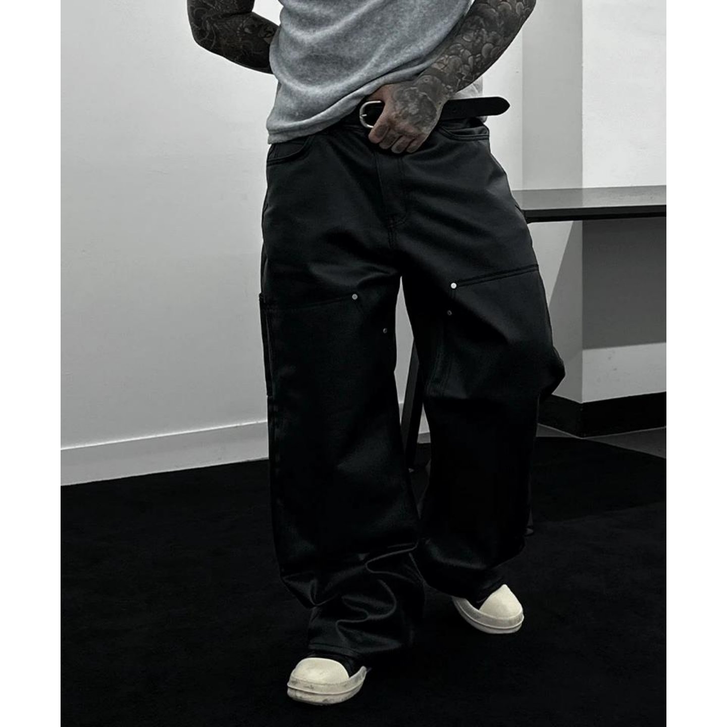 MRDONG韩国代购男装重磅工装宽版直筒涂层铆钉休闲长裤多袋结构