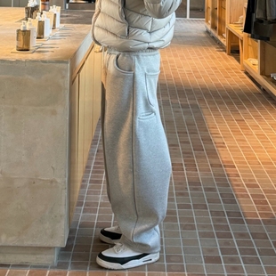 韩国男装代购重工拼接压线设计感加绒个性后口袋阔腿直筒休闲卫裤