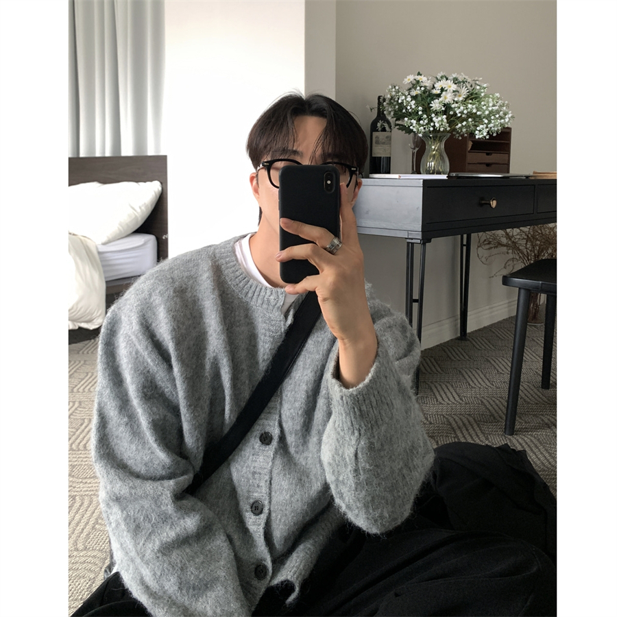 韩国男装短款马海毛绒感针织开衫