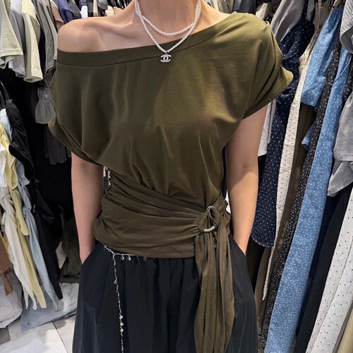 韩版斜领露肩短袖T恤女
