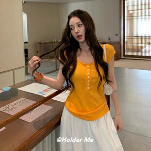 T恤女慵懒百搭简约纽扣上衣 气质U领短袖 HOLDER2026春夏新款 韩版