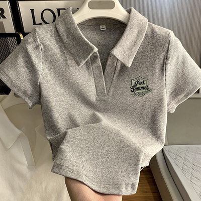 2024夏季新款polo领弧形下摆短袖t恤女别致短款正肩体恤上衣