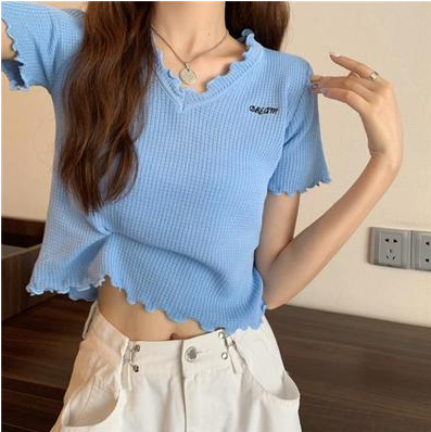 港风复古chic冰丝短袖t恤女夏ins设计感小众短款遮肚子打底衫上衣