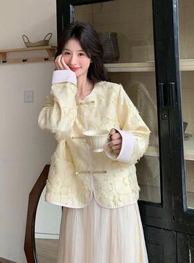 浅黄色中春式气国风新盘扣短外套女ZOU8605R2025新款小个子质减龄