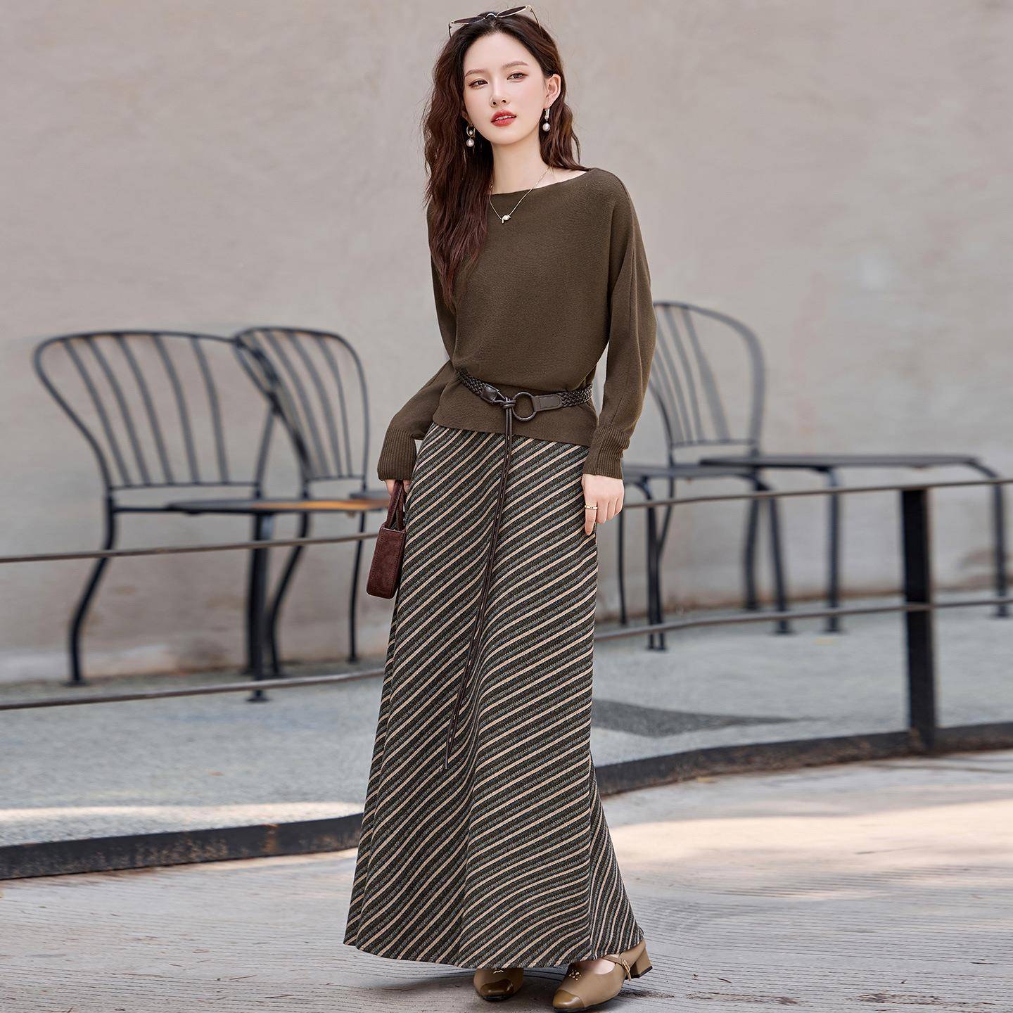 针织衫半裙两件身套女秋20级ZXIN908X25新款高感洋气减龄毛衣套装