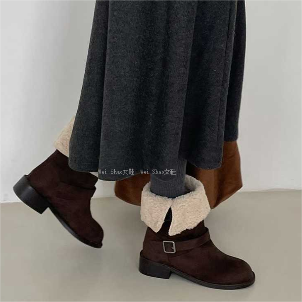 可翻折多穿法粗跟中筒靴棉靴
