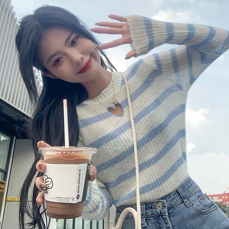 条纹爱心镂空别致上毛衣女设计感小众百搭修身秋冬针织打底衫内搭