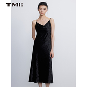 天谜丝绒吊带裙小黑裙V领淑女光感顺滑长裙2025春季 女装 TMi251027