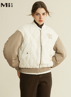 天谜羽绒服拼接棒球简约字母拼色长袖压褶2024冬季新品TMi244015