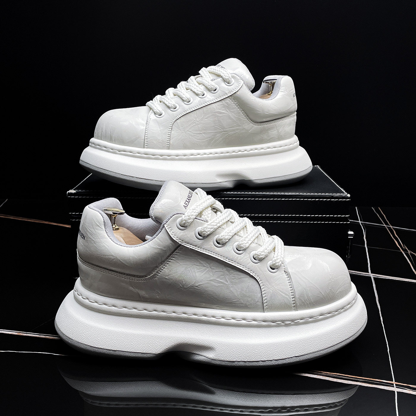 UCoc春季厚底小白鞋男潮牌面包鞋增高运动休闲鞋,流行男鞋,时尚休闲鞋,淘宝优惠券,粉丝福利购,淘宝优惠卷