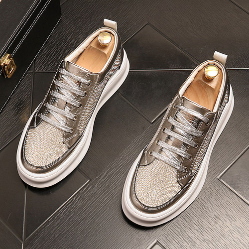 2025春夏新款时尚潮流休闲板鞋