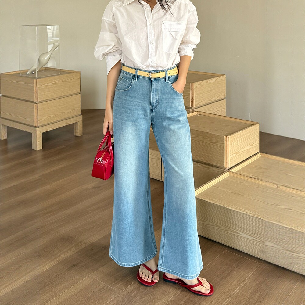 BEKISS贝斯7790阔腿牛仔裤女2026早春浅色喇叭裤复古小个子十分裤