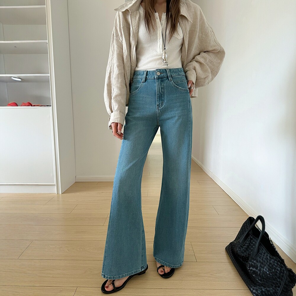 BEKISS贝斯78335-1直筒微喇牛仔裤女春新款喇叭裤高腰阔腿拖地裤
