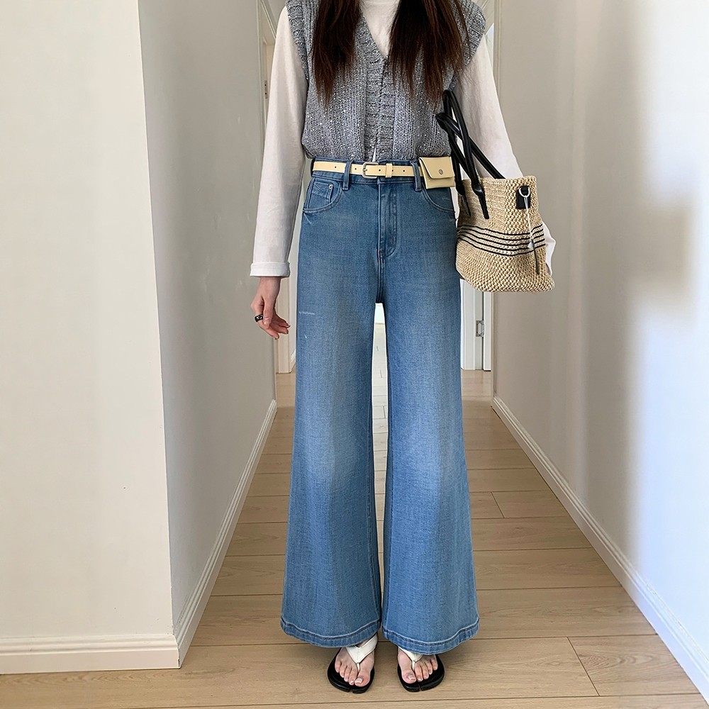 BEKISS贝斯7801直筒微喇牛仔裤女2026春季新款喇叭裤小个子阔腿裤