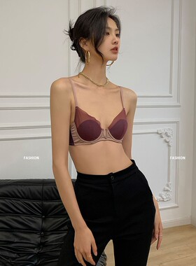 法式无痕蕾丝小胸聚拢大胸显小