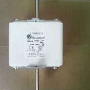 7063 7123 7102 7122 直拍 7103 BUSSMANN熔断器170M7062