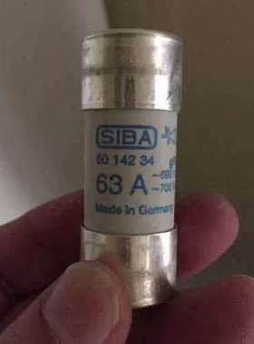 SIBA保险管5014234 63A 690V/700V gRL 200KA 22*58 带撞针 直拍