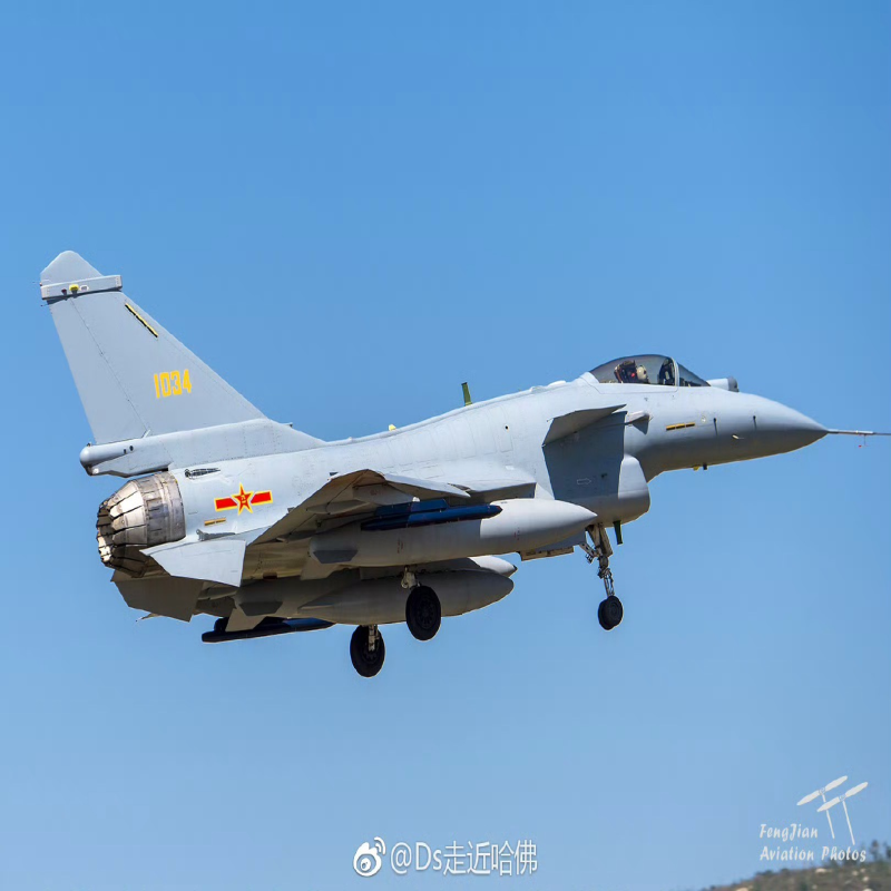 1:30歼10歼击机合金模型 2018珠海航展中国歼十双座型战斗机金属