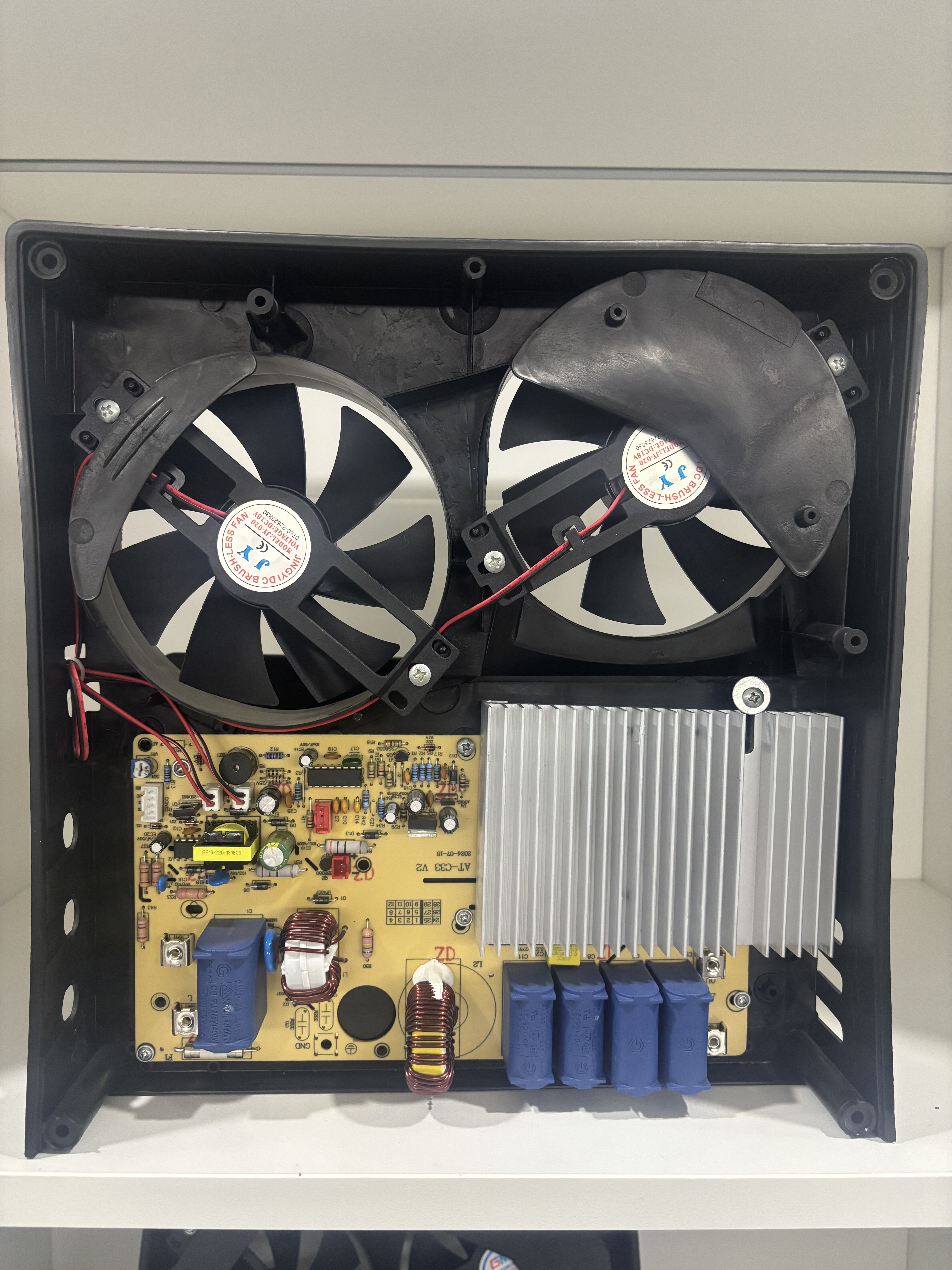 220V电磁炉3500W主板，开关可选大磁控，小磁控，按键旋钮