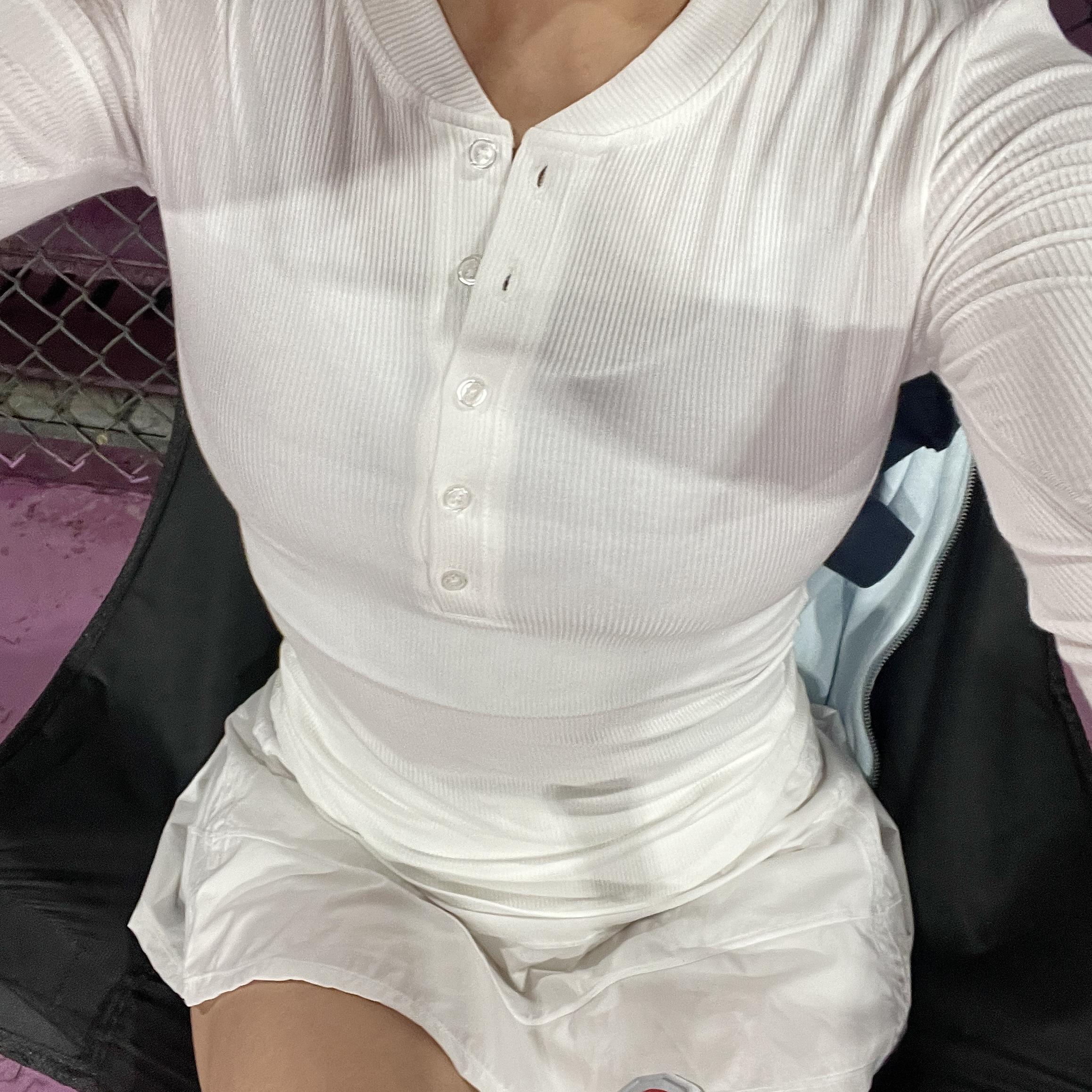 国民女神T/Hold Tight亨利衫长袖运动上衣纽扣显胸健身瑜伽打底