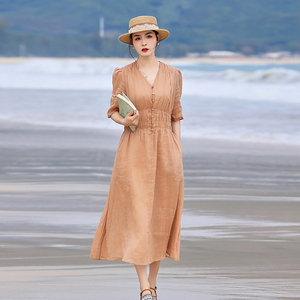 2026春夏新款苎麻连衣裙V领气质松紧腰显瘦大摆裙文艺旅行大码裙