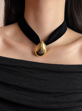 法式复古黑色宽丝绒choker项圈蛋型水滴吊坠项链轻奢高级感颈链女