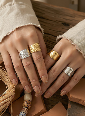 欧美简约ins风不锈钢锤纹开口戒指不掉色高级感饰品