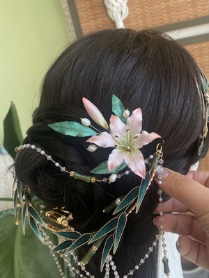 非遗绒花_花想绒原创百合胸针发饰