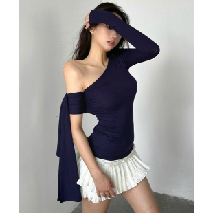 显瘦百搭欧美辣妹T恤 斜领露肩上衣修身 25秋设计感个性 不对称长袖